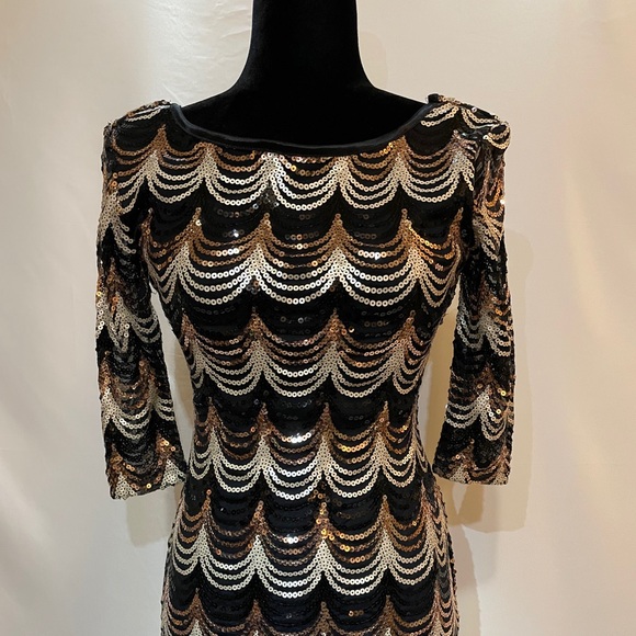 Women’s special occasion dress - Picture 3 of 7